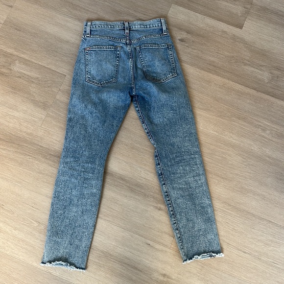 AO.LA Alice +Olivia denim jeans with multi colored grommets. Women’s size 25 - Picture 7 of 9